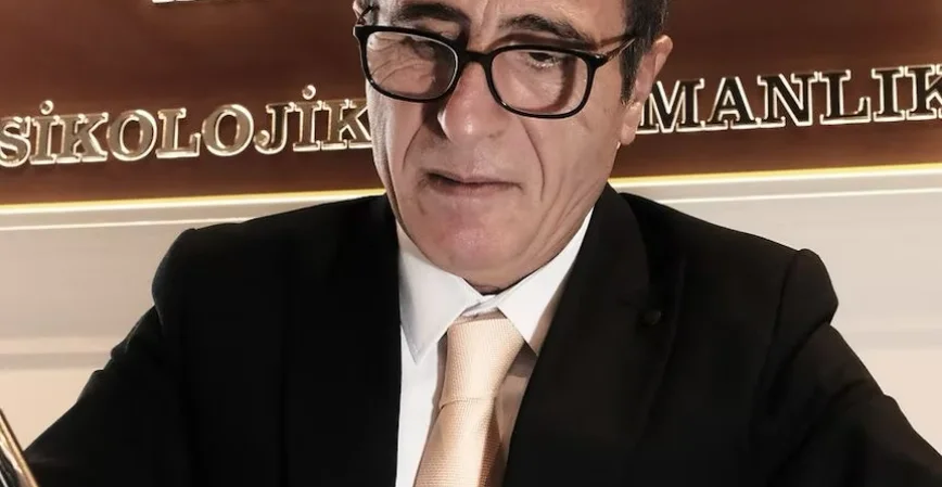 Hocam bu çocuk çalışıyor ama nereye çalıştığını bilmiyor